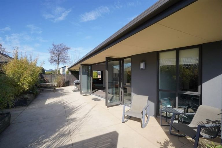 Photo of property in 11 Mcmahon Drive, Aidanfield, Christchurch, 8025