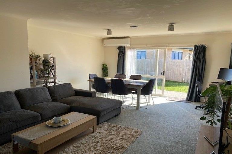 Photo of property in 48 Catalina Drive, Melville, Hamilton, 3206