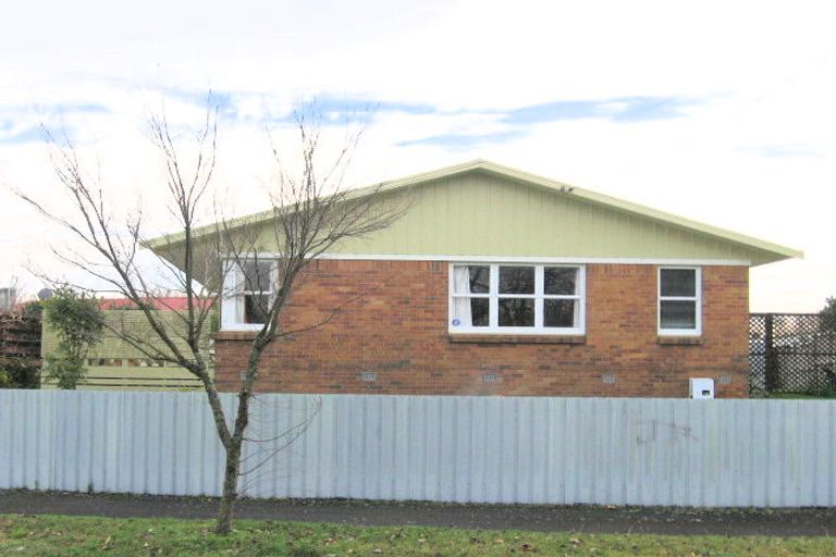 Photo of property in 26 Larnach Street, St Andrews, Hamilton, 3200