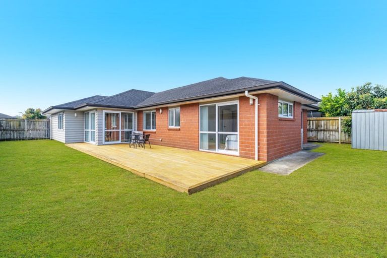 Photo of property in 16 Hihi Avenue, Takanini, 2112