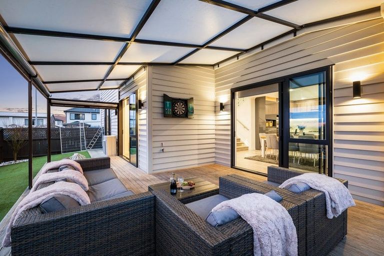 Photo of property in 25 Lime Hill Rise, Flat Bush, Auckland, 2019