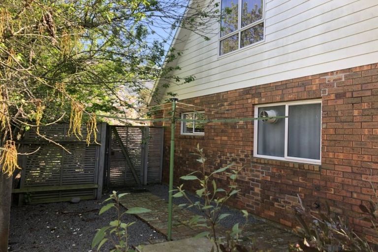 Photo of property in 2/196 England Street, Linwood, Christchurch, 8011