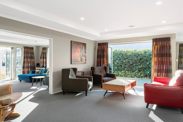 Photo of property in 33 Magnolia Drive, Springlands, Blenheim, 7201