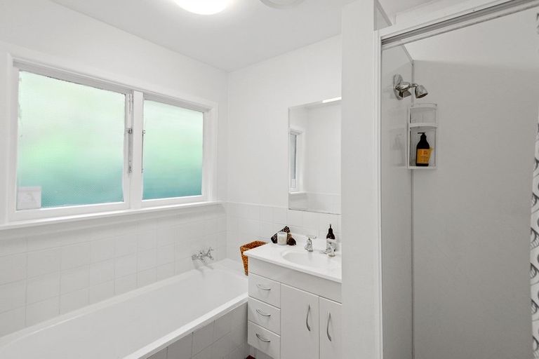 Photo of property in 6 Gilmour Terrace, Lyttelton, 8082