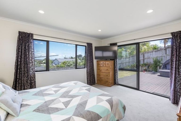 Photo of property in 131 Vipond Road, Stanmore Bay, Whangaparaoa, 0932
