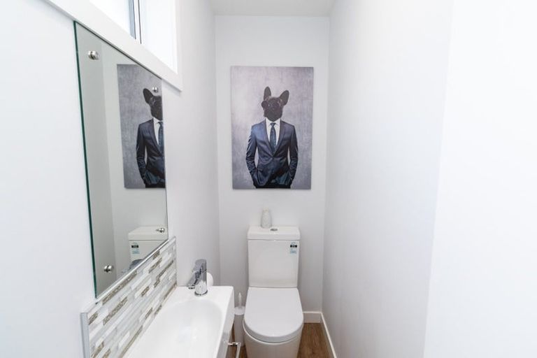 Photo of property in 92 Silverstream Road, Crofton Downs, Wellington, 6035