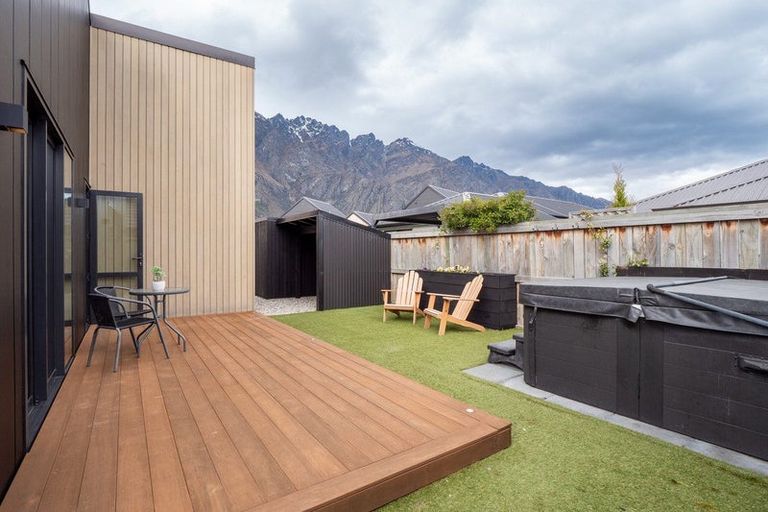 Photo of property in 93 Muster Road, Jacks Point, 9371