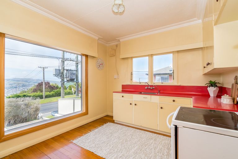 Photo of property in 73 Earls Road, Corstorphine, Dunedin, 9012