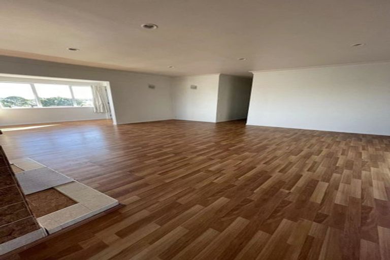 Photo of property in 9 Wolsley Avenue, Milford, Auckland, 0620