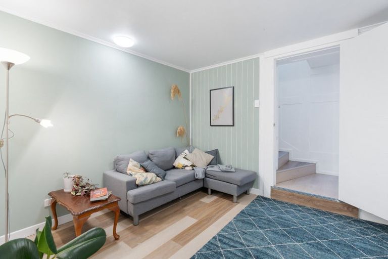 Photo of property in 2 Waireka Street, Ravensbourne, Dunedin, 9022