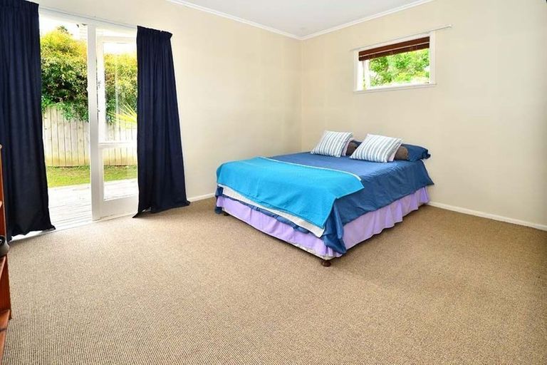 Photo of property in 1/15 Manuka Road, Bayview, Auckland, 0629