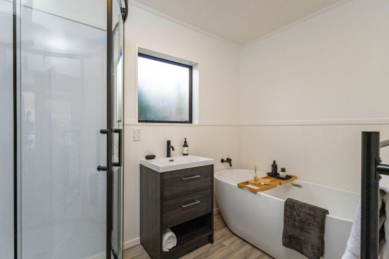 Photo of property in 86 Johnstone Street, Tinwald, Ashburton, 7774