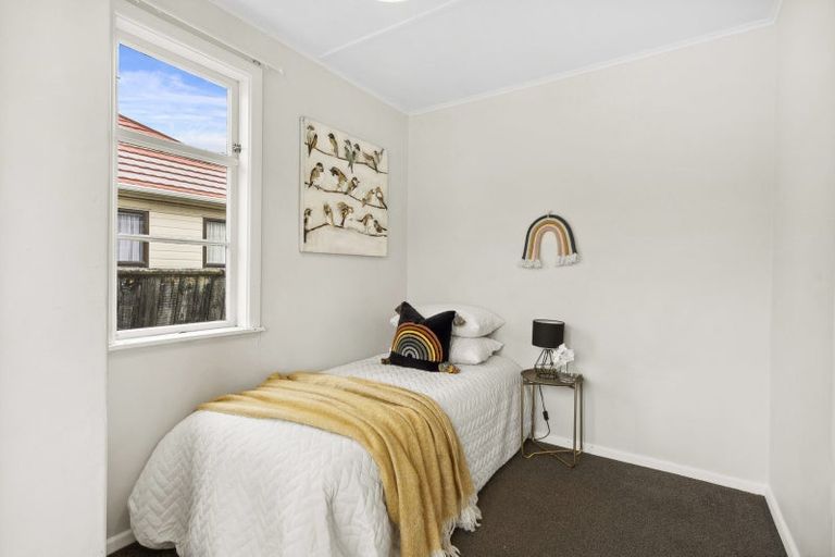 Photo of property in 53 Hewer Crescent, Naenae, Lower Hutt, 5011