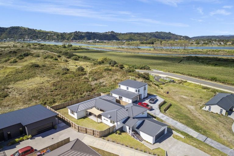 Photo of property in 13 Karanema Place, Coastlands, Whakatane, 3120