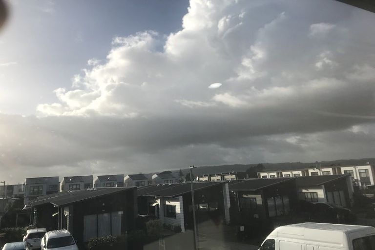 Photo of property in 1 Beardmore Lane, Papakura, 2110