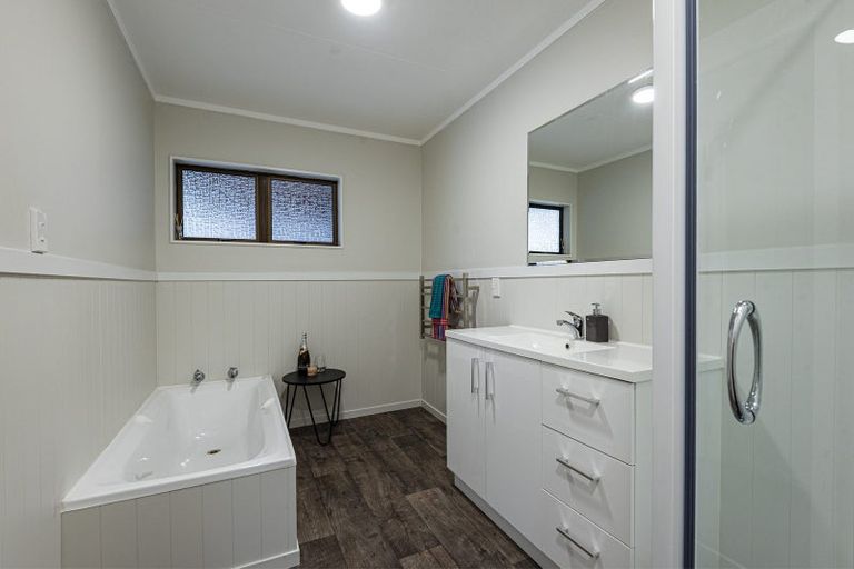 Photo of property in 13 Barclay Place, Te Kamo, Whangarei, 0112
