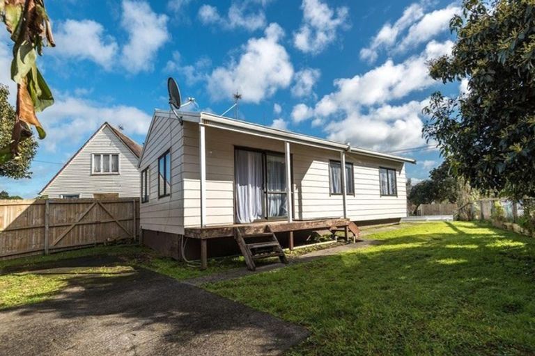 Photo of property in 8a Ross Avenue, Otara, Auckland, 2023