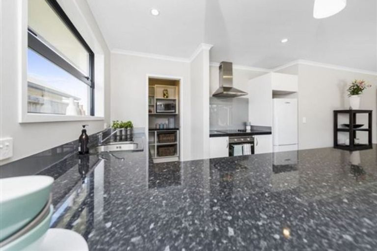 Photo of property in 8 Hebe Crescent, Papamoa Beach, Papamoa, 3118