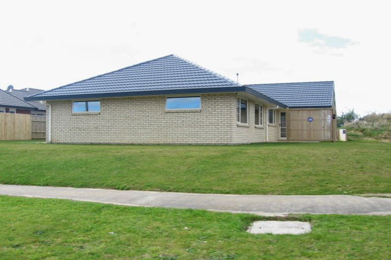 Photo of property in 151 Pacific Drive, Fitzherbert, Palmerston North, 4410