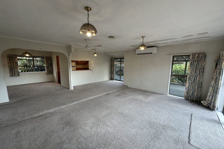 Photo of property in 2/121 Prince Regent Drive, Half Moon Bay, Auckland, 2012