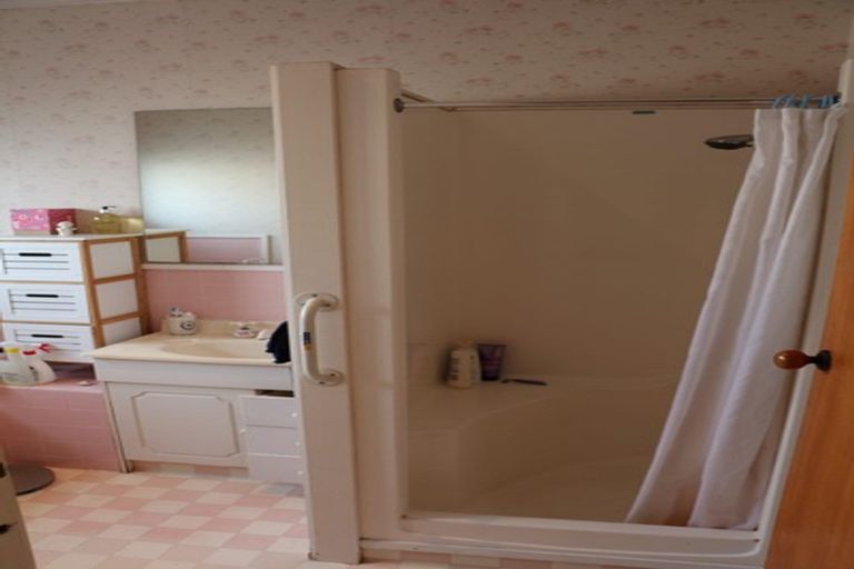 Photo of property in 10a Hardley Street, Whitiora, Hamilton, 3200