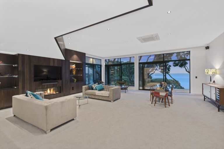 Photo of property in 218a Lake Road, Hauraki, Auckland, 0622