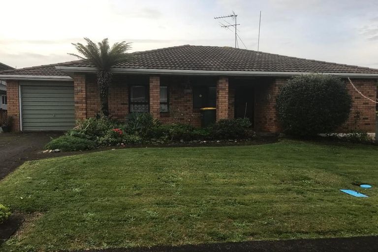 Photo of property in 6a Reidy Place, Pukekohe, 2120