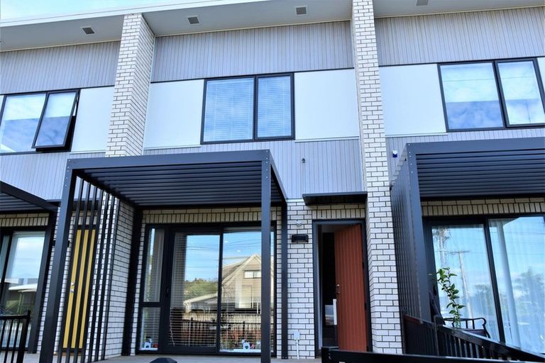 Photo of property in 22b Titoki Street, Te Atatu Peninsula, Auckland, 0610