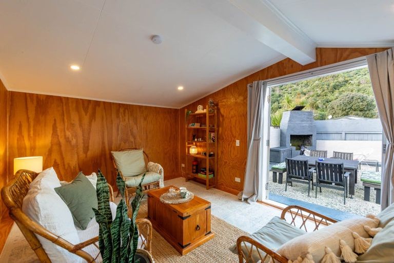 Photo of property in 15 Black Beech Street, Birchville, Upper Hutt, 5018