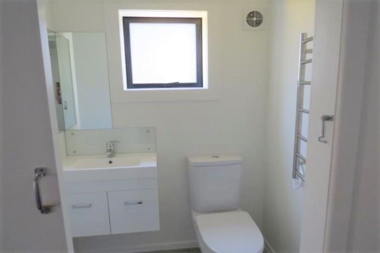 Photo of property in 3/13 Fillis Street, New Plymouth, 4310