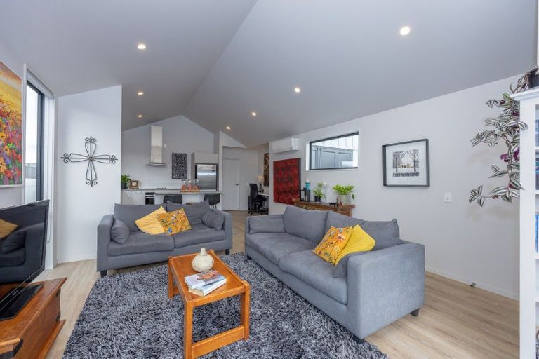 Photo of property in 16 Mount Burke Street, Wanaka, 9305