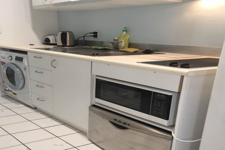 Photo of property in Oakwood Hall Apartments, 6b/81 Wakefield Street, Auckland Central, Auckland, 1010