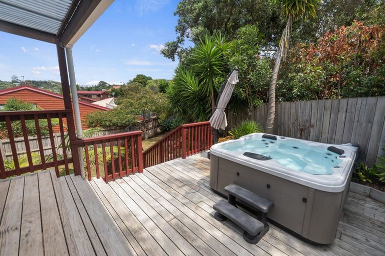 Photo of property in 2/57 Nigel Road, Browns Bay, Auckland, 0630