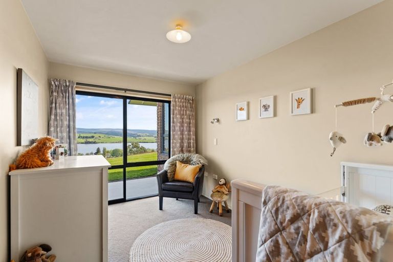 Photo of property in 14 Kingsgate Lane, Waihola, Milton, 9073