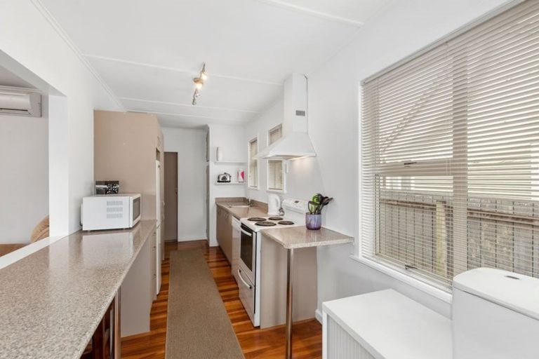 Photo of property in 37 Hunter Street, Taita, Lower Hutt, 5011