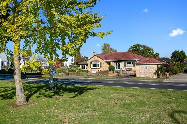 Photo of property in 117 Victoria Street, Cambridge, 3434