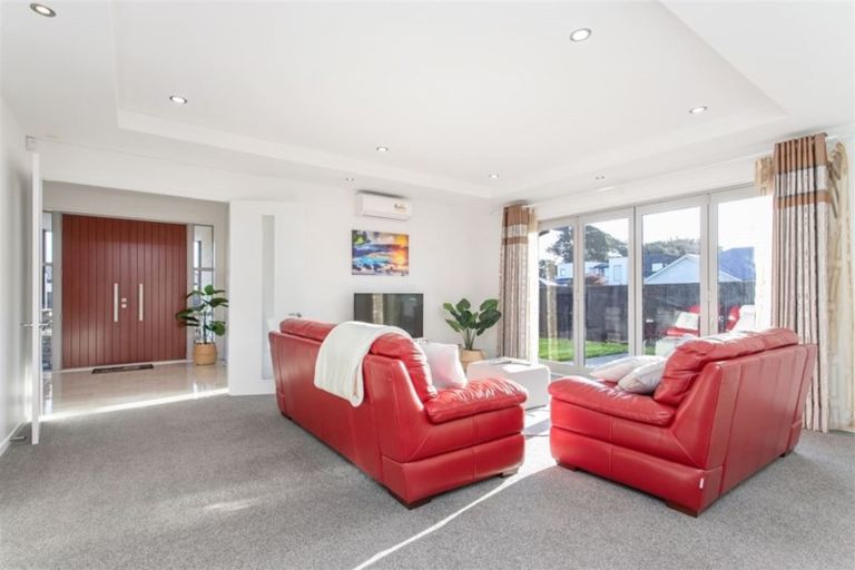 Photo of property in 28 Euphrasie Drive, Aidanfield, Christchurch, 8025