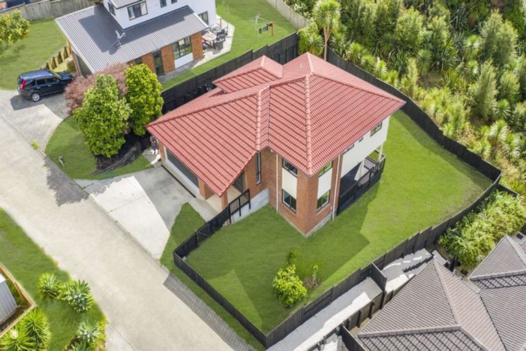 Photo of property in 125 Keri Vista Rise, Papakura, 2110