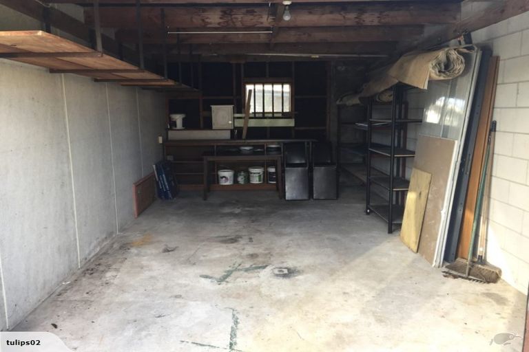 Photo of property in 1/9 Rewarewa Road, Te Atatu Peninsula, Auckland, 0610