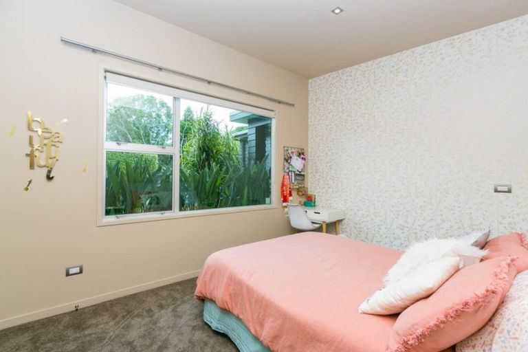 Photo of property in 22 Patterson Road, Hurworth, New Plymouth, 4371