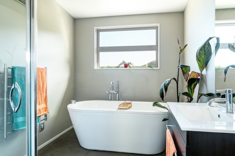 Photo of property in 51 Werneth Street, Atawhai, Nelson, 7010