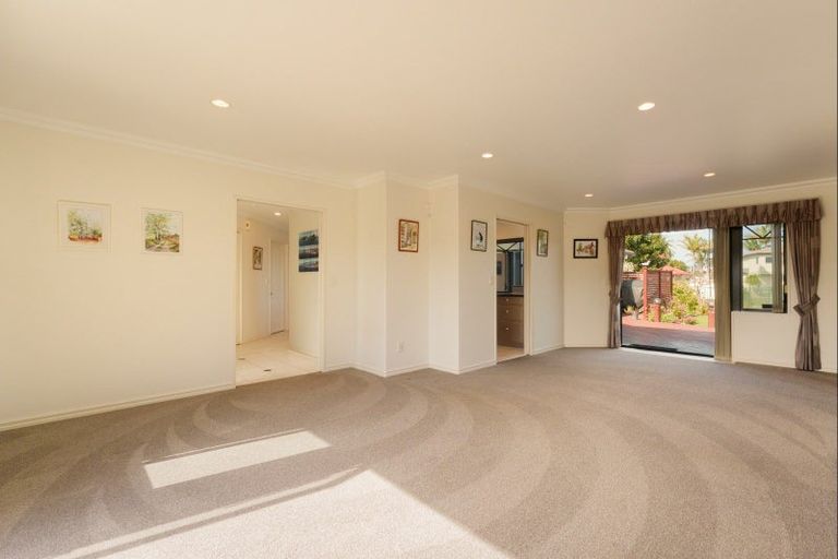 Photo of property in 3 Maldives Way, Papamoa Beach, Papamoa, 3118