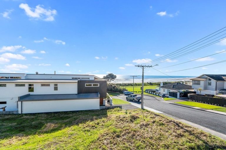 Photo of property in 6 Seaton Street, Strandon, New Plymouth, 4312