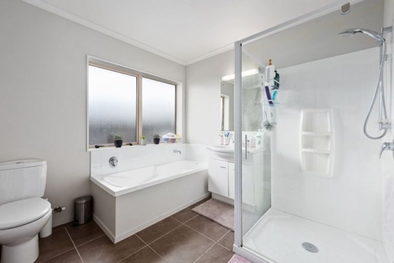 Photo of property in 103 Kirton Drive, Riverstone Terraces, Upper Hutt, 5018