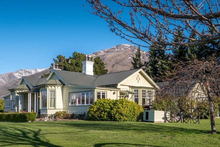 Photo of property in 47 Maxs Way, Lower Shotover, Queenstown, 9304