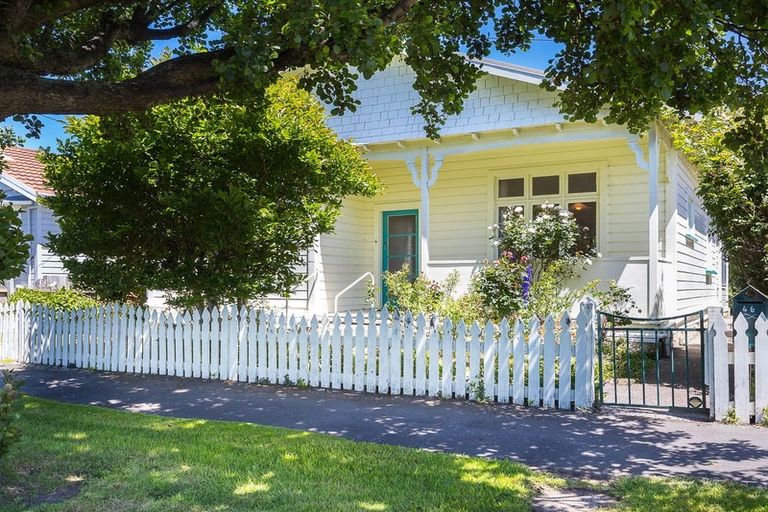 Photo of property in 46 Cranley Street, Musselburgh, Dunedin, 9013