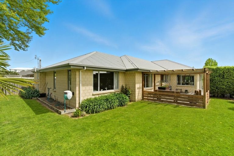 Photo of property in 15 Cridland Place, Halswell, Christchurch, 8025