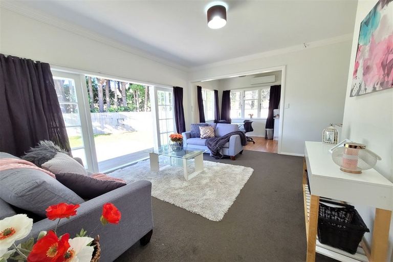 Photo of property in 11 Seddon Street, Naenae, Lower Hutt, 5011