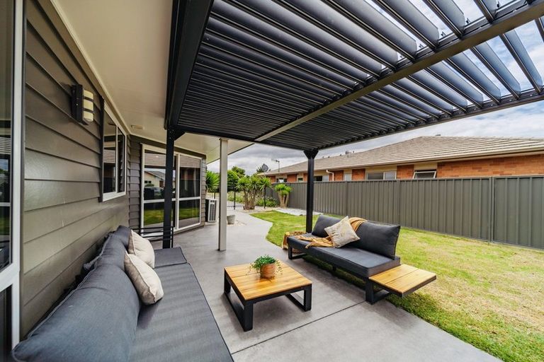 Photo of property in 33 Mcnaughton Place, Onekawa, Napier, 4110