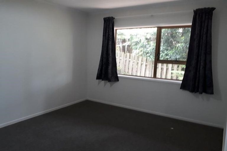 Photo of property in 2/12 Surville Place, Mairangi Bay, Auckland, 0630